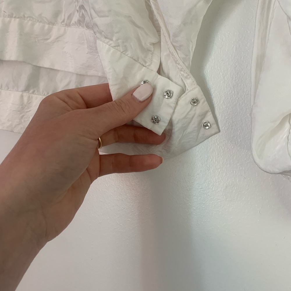 Aritzia Silk Crop Top - Picture 4 of 6